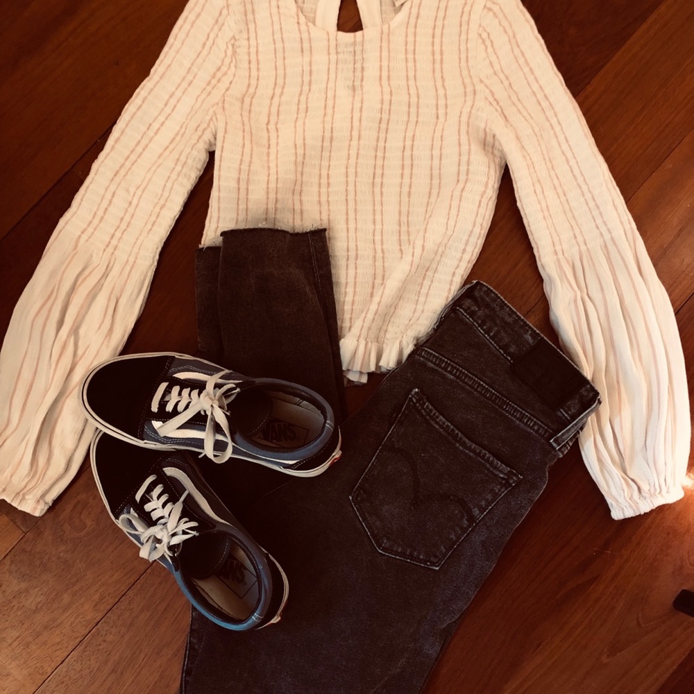 LEVIS high rise skinny jeans!